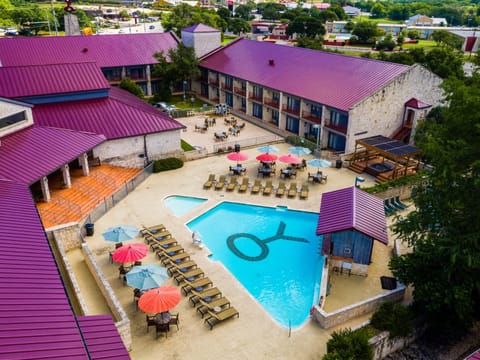 Bird's eye view, Swimming pool, Alcoholic drinks, Non alcoholic drinks