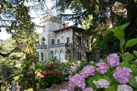 Il Parco e gli Affreschi Apartment in Varese