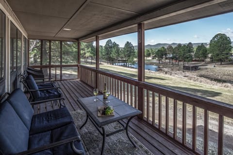 Patio, Balcony/Terrace, Seating area, Lake view, Mountain view, furniture