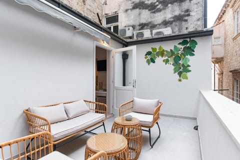 Balcony/Terrace, Seating area