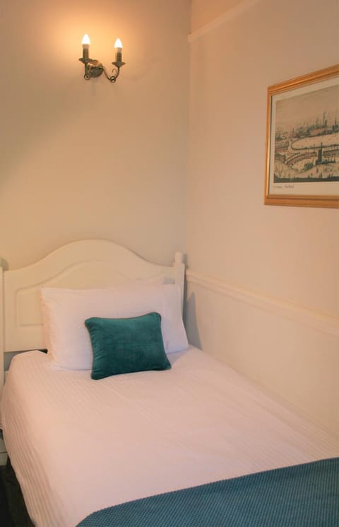 The Telstar Bed and Breakfast in Exeter