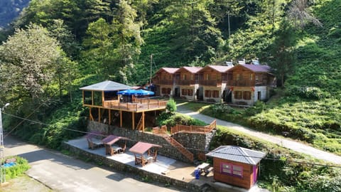 Property building, Restaurant/places to eat, Garden view, Breakfast