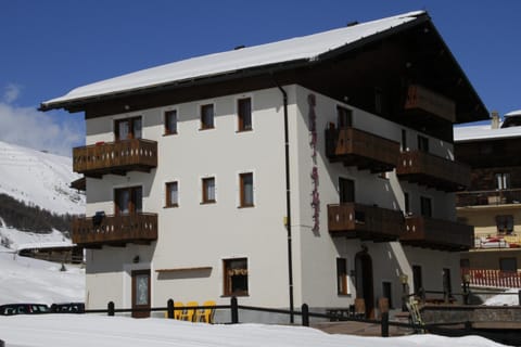 Garni Gimea Hotel in Canton of Grisons