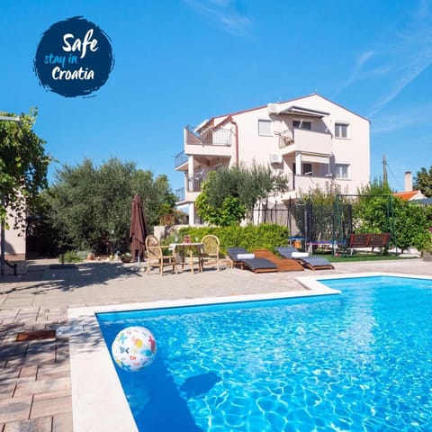 Property building, Swimming pool