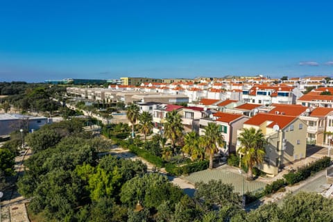 Property building, Bird's eye view