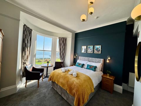 Seating area, Bedroom, Sea view