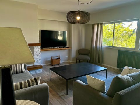 TV and multimedia, Living room, Lake view, Street view