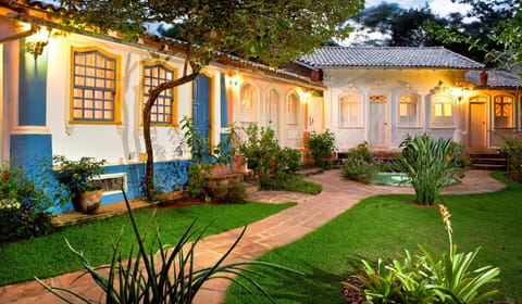 Property building, Garden, View (from property/room), Garden view