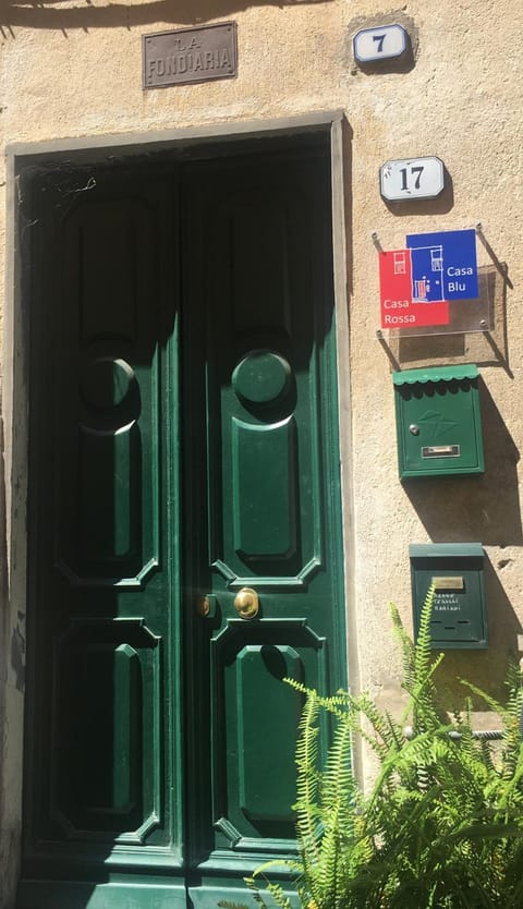 Case Rossa e Blu Apartment in Liguria