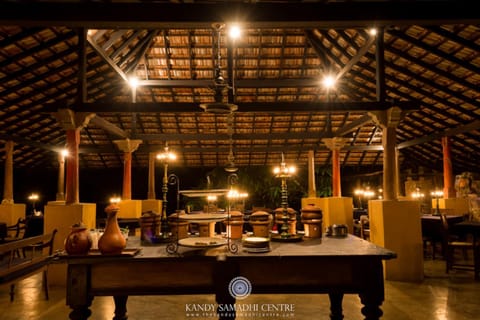 Property building, Restaurant/places to eat, Breakfast