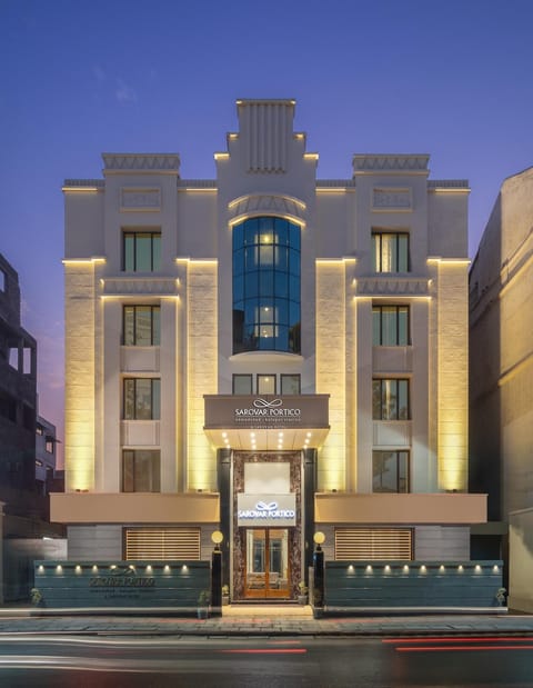 Facade/entrance