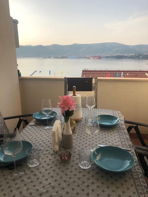 Bona Dea Seaside Apartment in Okrug Gornji