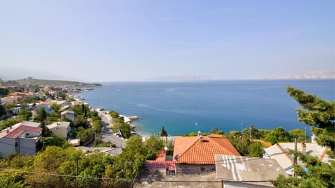 City view, Sea view