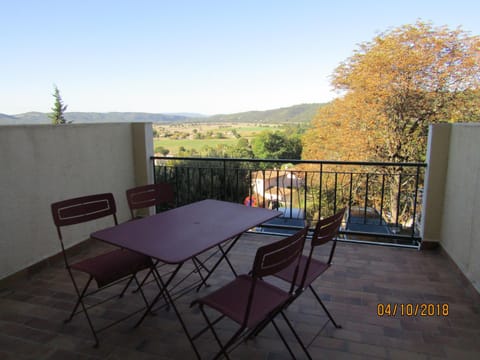 Studio pour cures et vacances Apartment in Gréoux-les-Bains