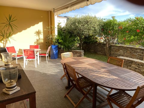 Le Palais Vénitien Apartment in La Cadière-d'Azur