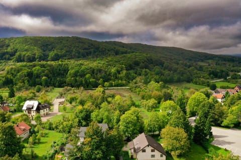 TOMLJANOVIĆ Bed and Breakfast in Jezerce