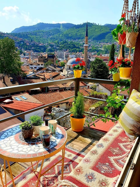Balcony/Terrace, Mountain view, Drinks