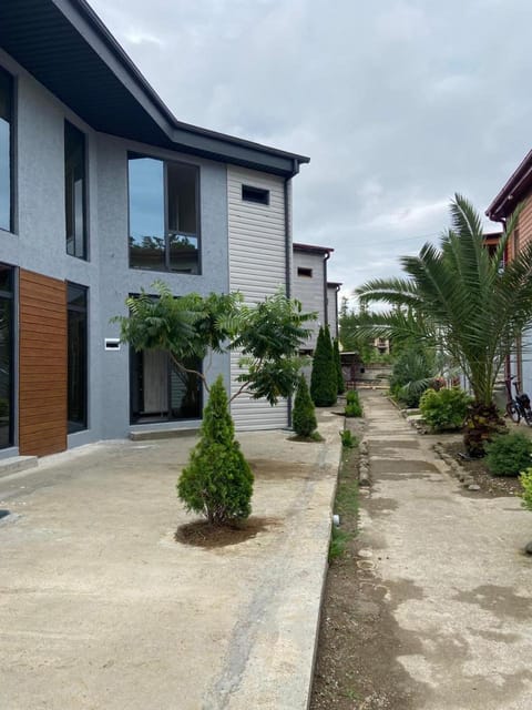 Property building, Street view