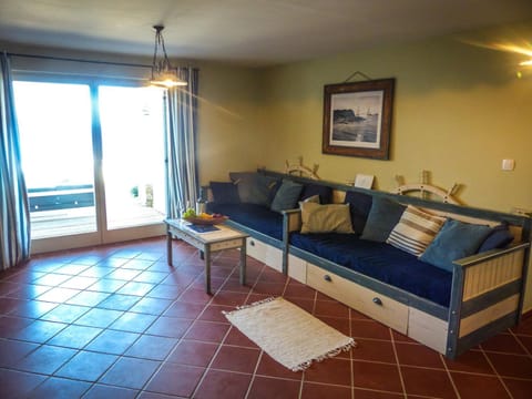 Villa Klenovica mit Whirlpool und Meerblick Villa in Lika-Senj County