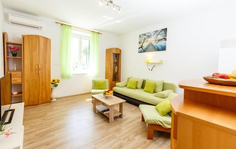 Apartment Green Forest Apartment in Split