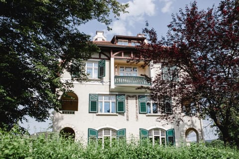 Property building, Day