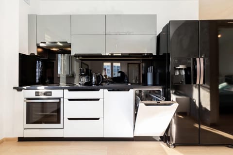 Kitchen or kitchenette, Kitchen or kitchenette