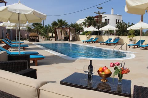 Patio, Neighbourhood, Natural landscape, Garden, Garden view, Pool view, Swimming pool, Swimming pool