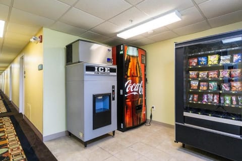 Jacksonville Inn & Suites Hotel in Illinois