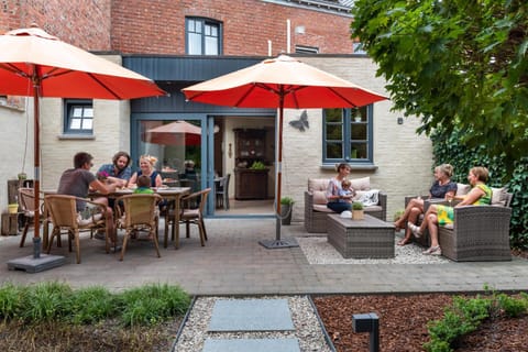People, Balcony/Terrace
