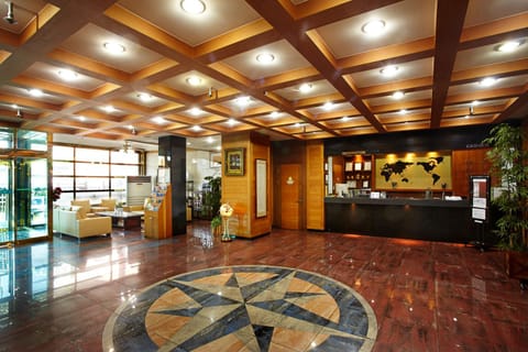 Restaurant/places to eat, Lobby or reception