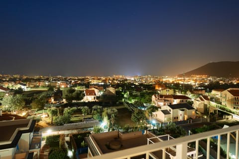 View (from property/room), City view