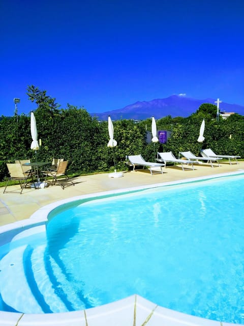 Mountain view, Swimming pool