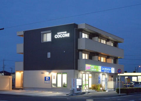 Property building, Sunset, Parking