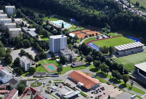 Property building, Facade/entrance, Neighbourhood, Natural landscape, Bird's eye view, City view, Swimming pool, Location