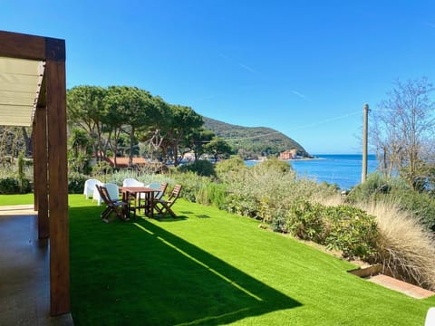 Natural landscape, Garden view, Sea view