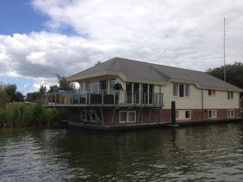 Property building, Day, Natural landscape, Bird's eye view, Fishing, Fishing, View (from property/room), View (from property/room), Sea view, Sea view
