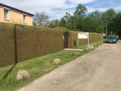 Property building, Street view