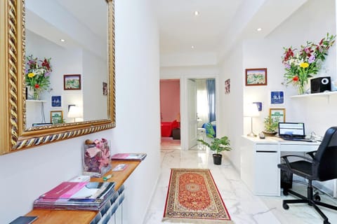 Living room, Lobby or reception