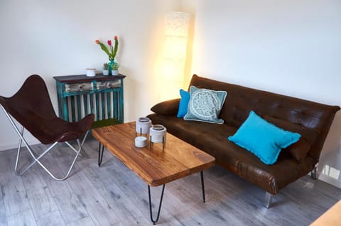 Living room, Photo of the whole room