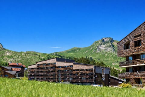 Property building, Nearby landmark, Spring, Day, Natural landscape, Mountain view