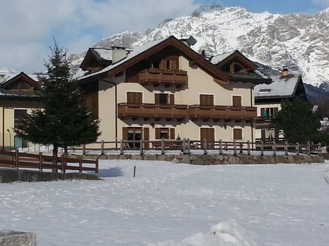 Property building, Winter