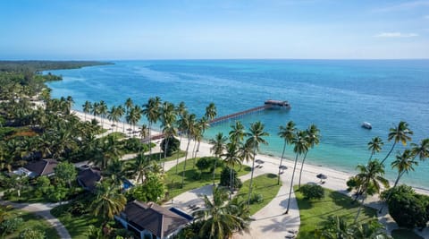 Property building, Facade/entrance, Snorkeling, Beach, Sea view, Sunset