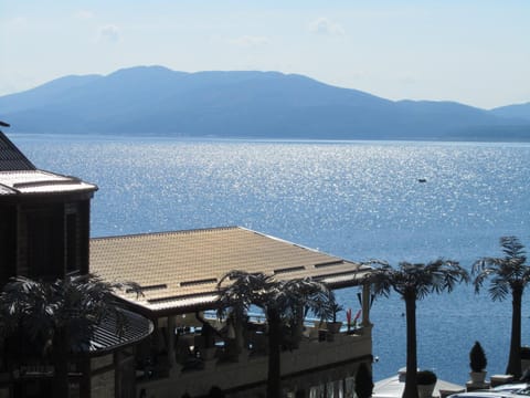 Property building, Lake view