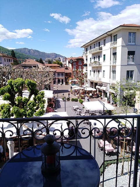 Neighbourhood, View (from property/room), Balcony/Terrace, City view