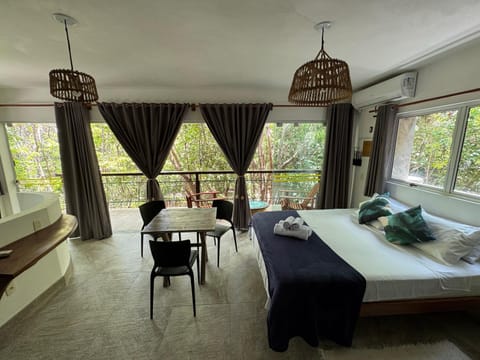 Bed, Balcony/Terrace, Photo of the whole room, Dining area, Bedroom
