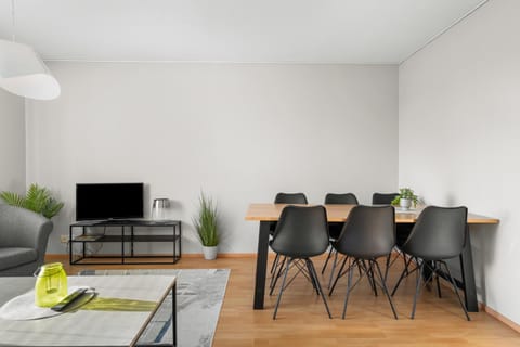 TV and multimedia, Living room, Dining area