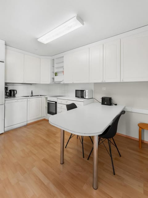 Kitchen or kitchenette, Dining area, oven, stove, toaster
