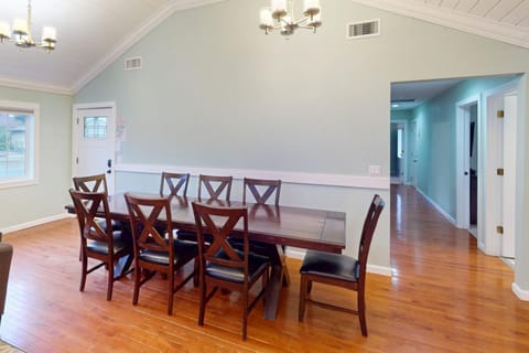 Seaside Comforts House in Seaside