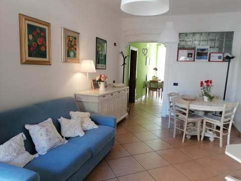 LA CASA DI MARZIA Apartment in Bardolino