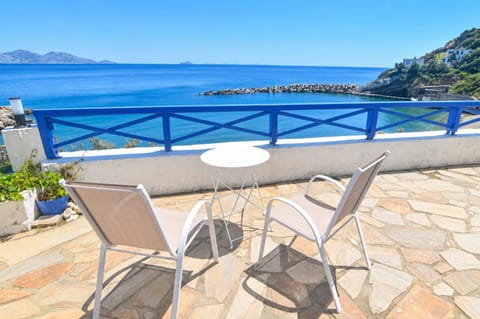 View (from property/room), Balcony/Terrace, Seating area, Sea view
